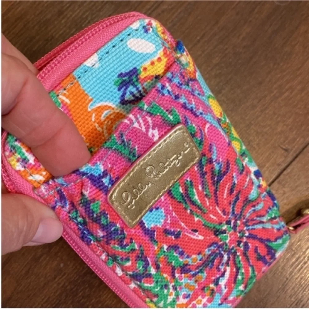 Lilly Pulitzer Wallet Tiki Palm Wristlet Wallet Pink - Picture 3 of 11